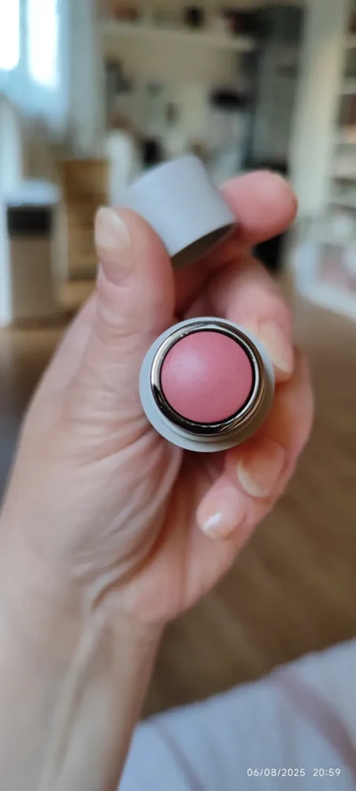 Westman Atelier Petite Baby Cheeks Blush Stick shade Petal 2,5gr - photo numéro 3