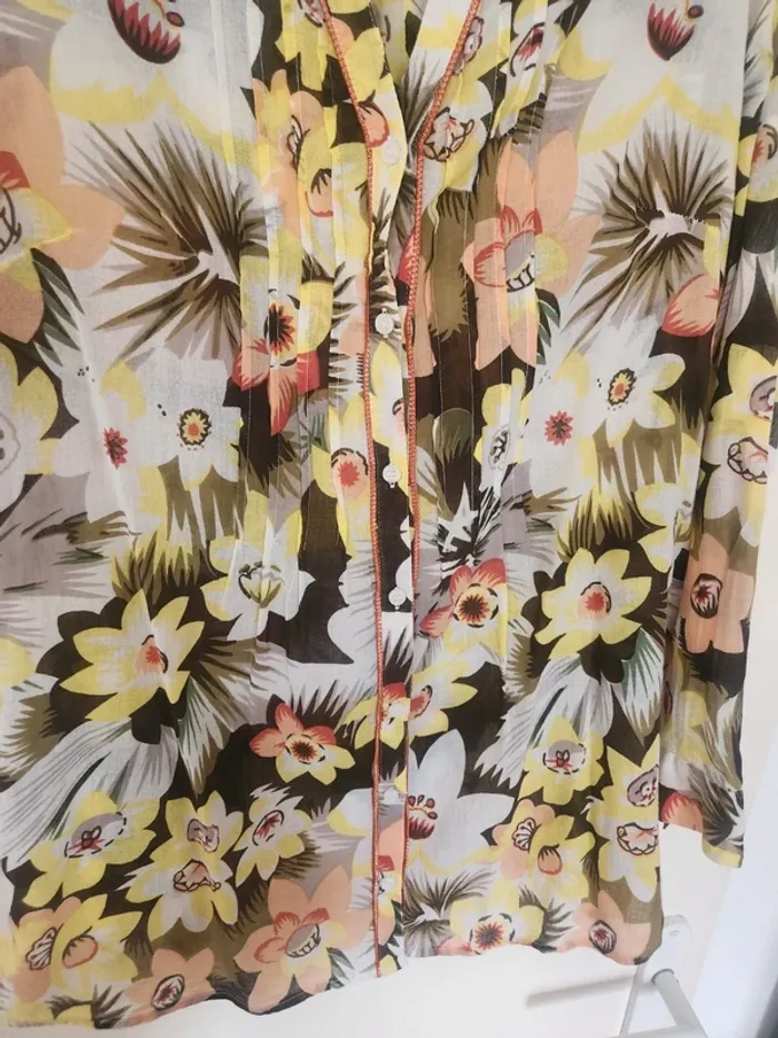 Jolie blouse fleurie en coton Riu Paris taille 38 - photo numéro 2