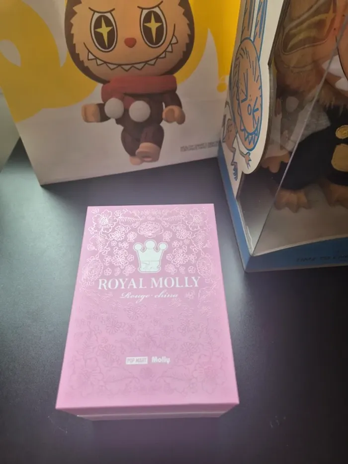Pop mart Royal Molly Rouge Chine - photo numéro 2