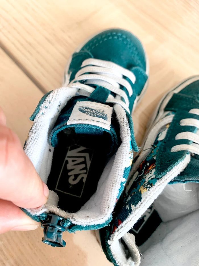 Jolie paire de baskets Vans en cuir suédé - photo numéro 6