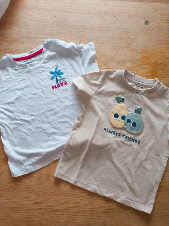 Lot de deux t-shirts Kiabi 18 mois excellent état