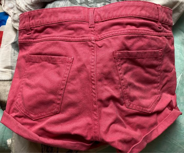 Short rose Jennyfer taille 34 - photo numéro 2