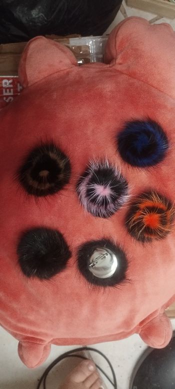 gros lot bijoux  de broches
