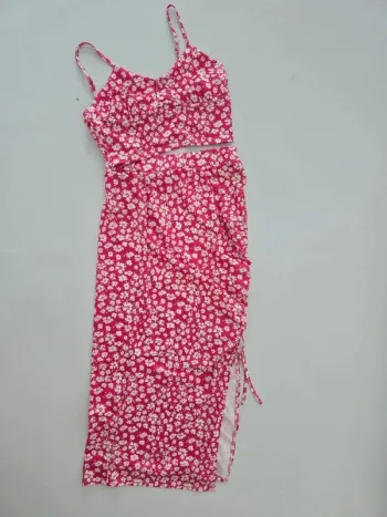 Ensemble jupe taille haute avec debardeur