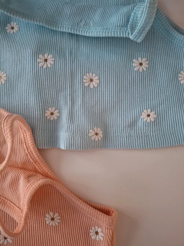 Lot de 3 débardeurs croctop pâquerettes fleurs - photo numéro 4