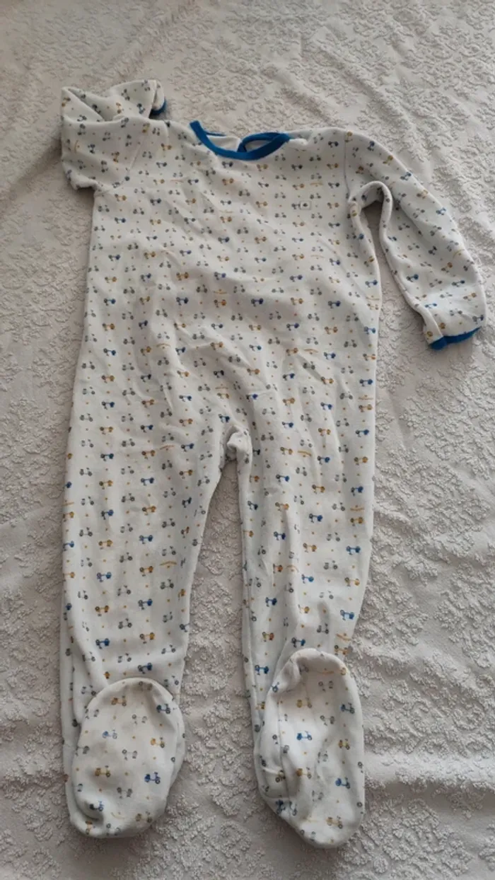 Lot de 4 pyjamas en 36 mois diverses marques - photo numéro 4