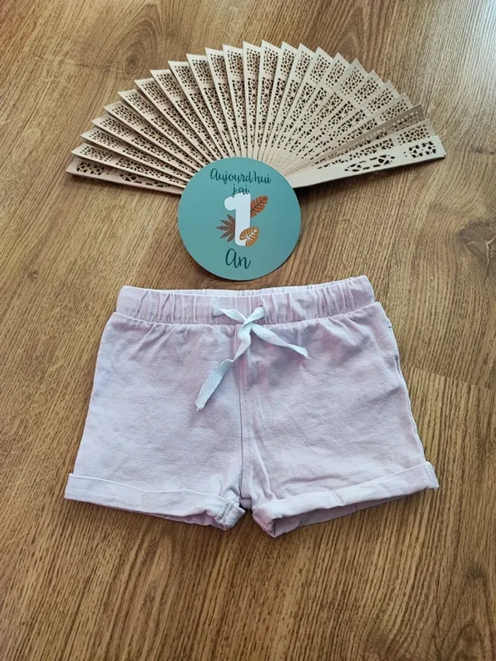 Short taille 12 mois