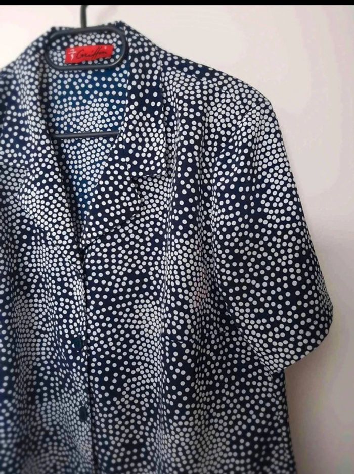 Chemise  taille 42 44 - photo numéro 2