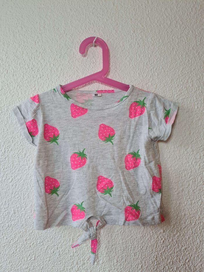 tee-shirt gris fraise Zeeman