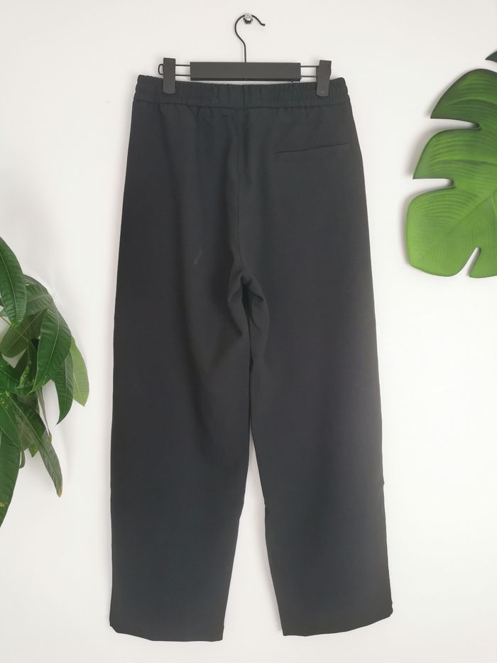 Pantalon carotte tailleur noir Bershka Taille S - photo numéro 4