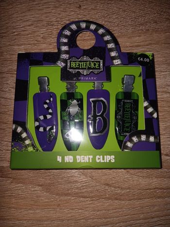 Barrette Beetlejuice
