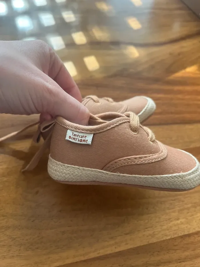 Chaussure bébé - photo numéro 4