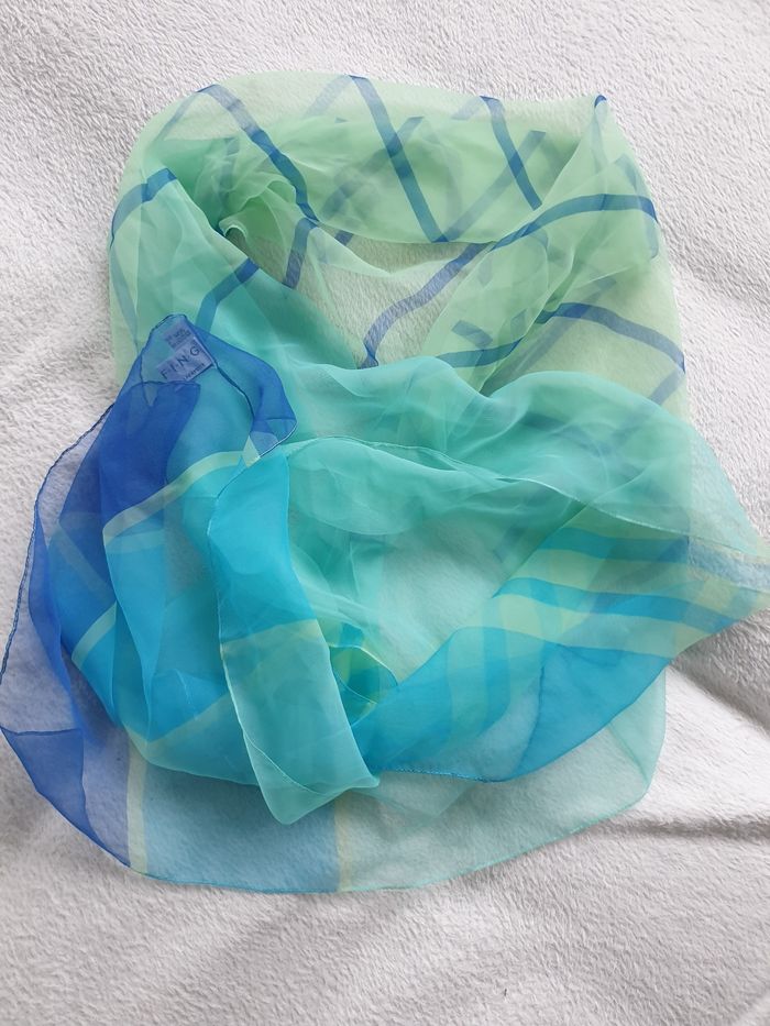 Foulard bleu et vert - photo numéro 2