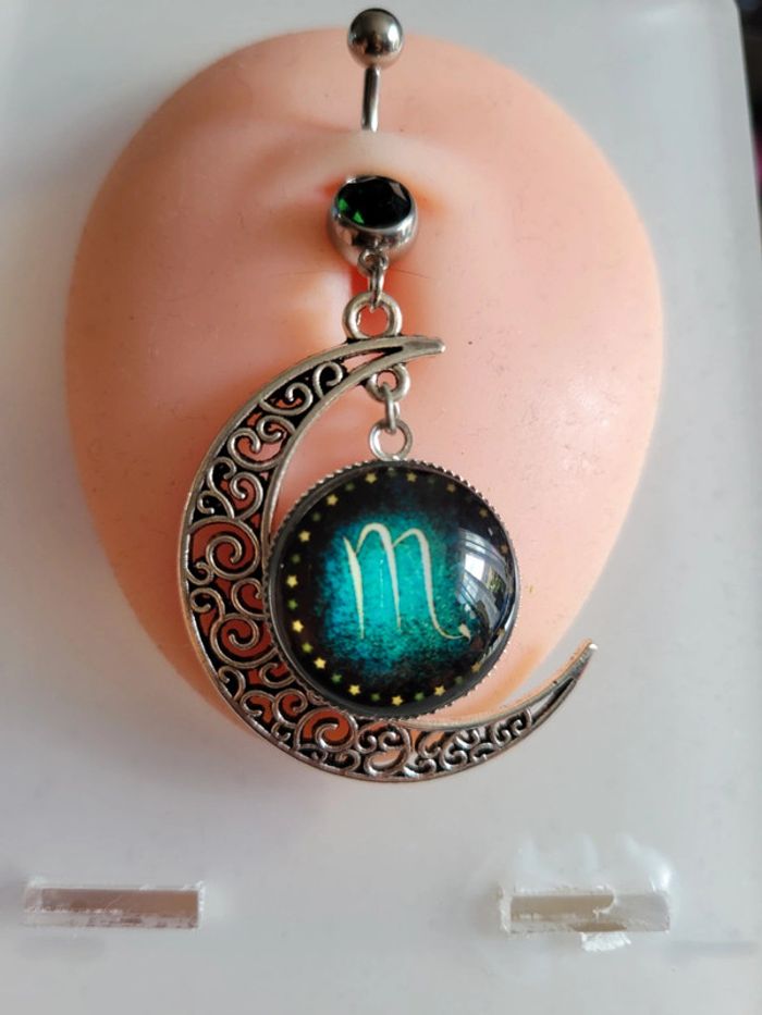 Piercing horoscope scorpion - photo numéro 2