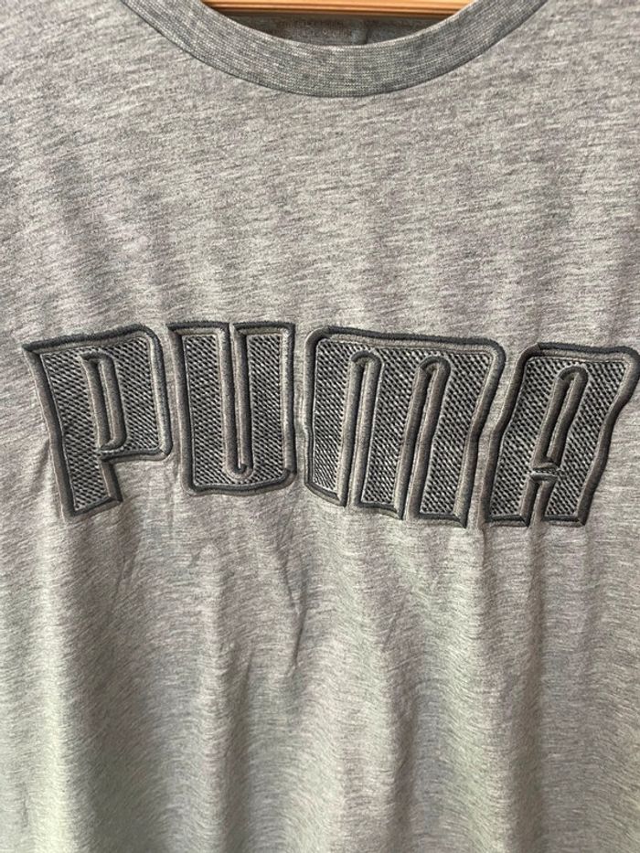 T-shirt Puma gris brodé – Homme – Taille M – Logo grand format - photo numéro 2
