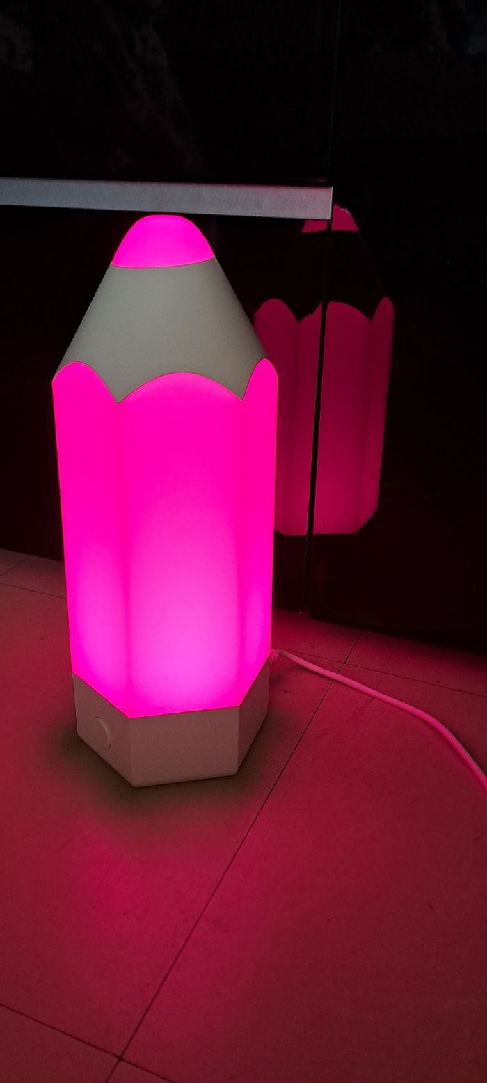Lampe avec plusieurs teintes - photo numéro 6