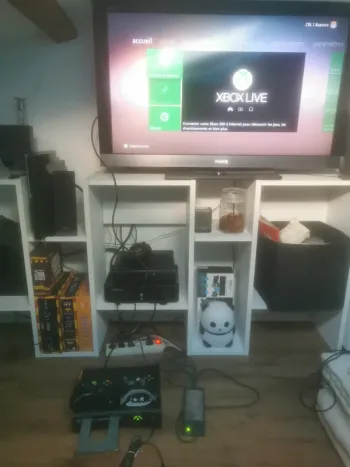 Xbox360 120g +2 manettes + 2 batterie