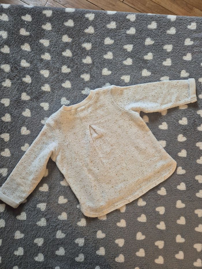 Lots pull + gilet fille en 18 mois - photo numéro 2