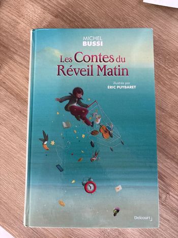 Livre Les contes du réveil matin de Michel Bussi