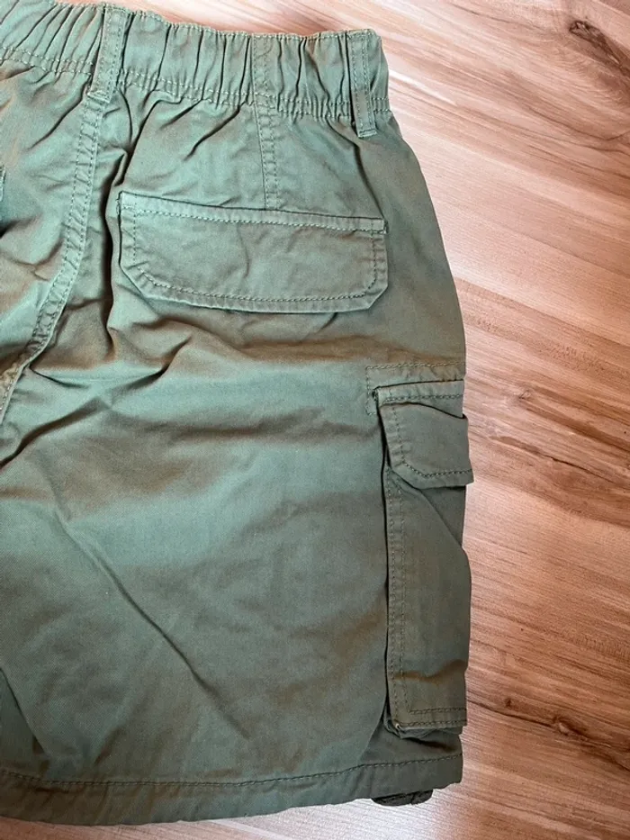 short cargo kaki bershka - photo numéro 4