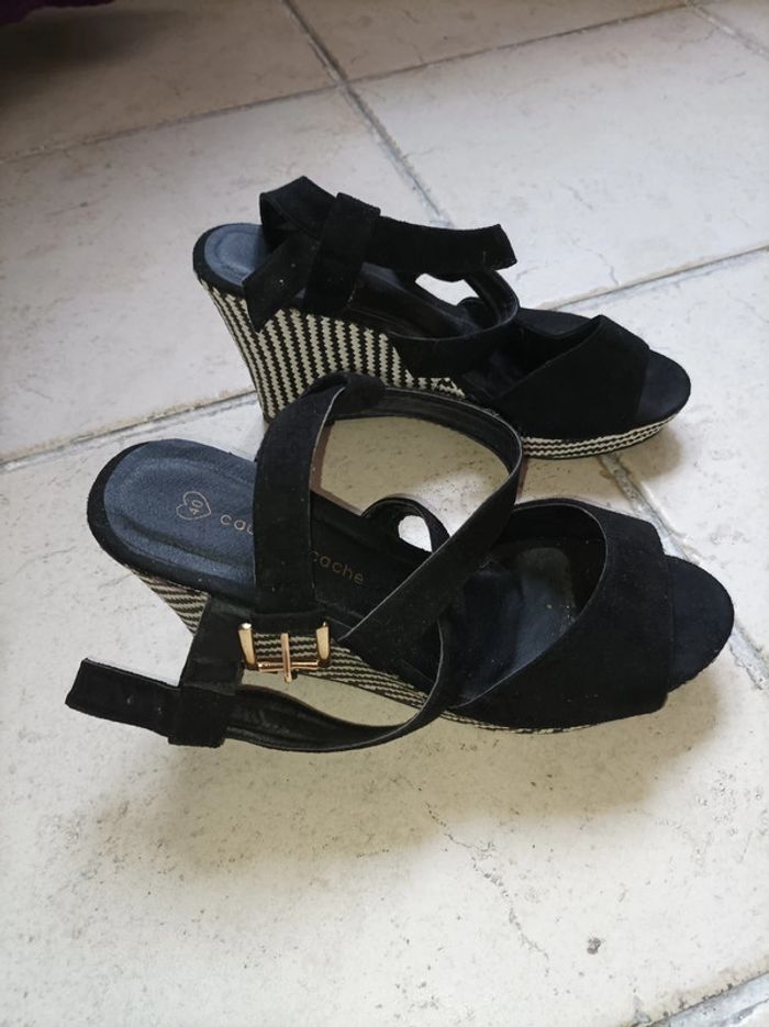 Sandales compensées femme noire - photo numéro 4