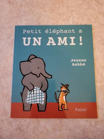 Livre Petit éléphant a un ami