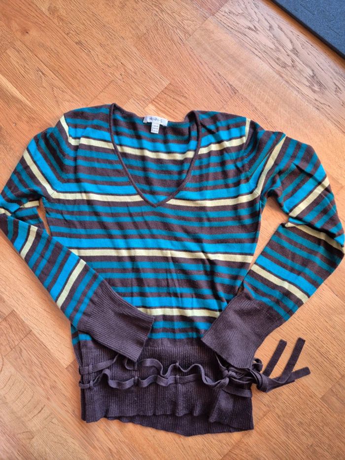 Pull rayé tres confortable