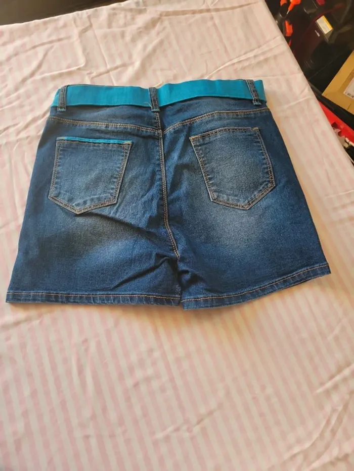 Short jean taille 36 - photo numéro 3