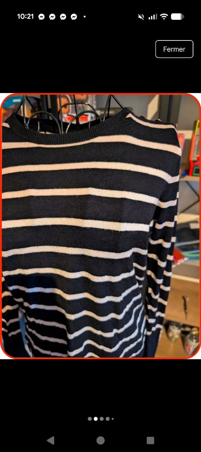 Pull marin noir et blanc ONLY - Détails boutons dorés - Taille XS - photo numéro 2