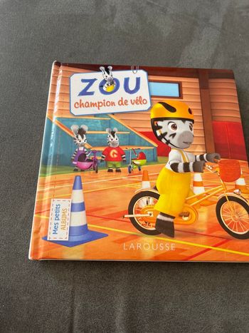 Livre bébé Zou champion de vélo 