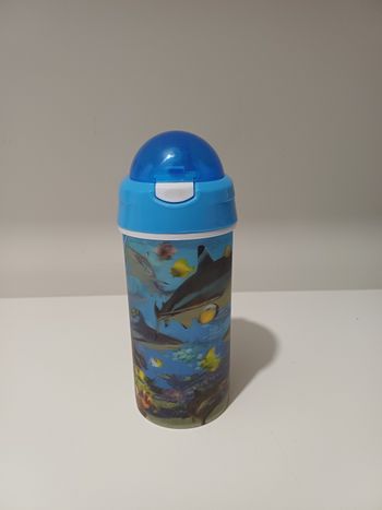 Gourde en plastique requin 3D