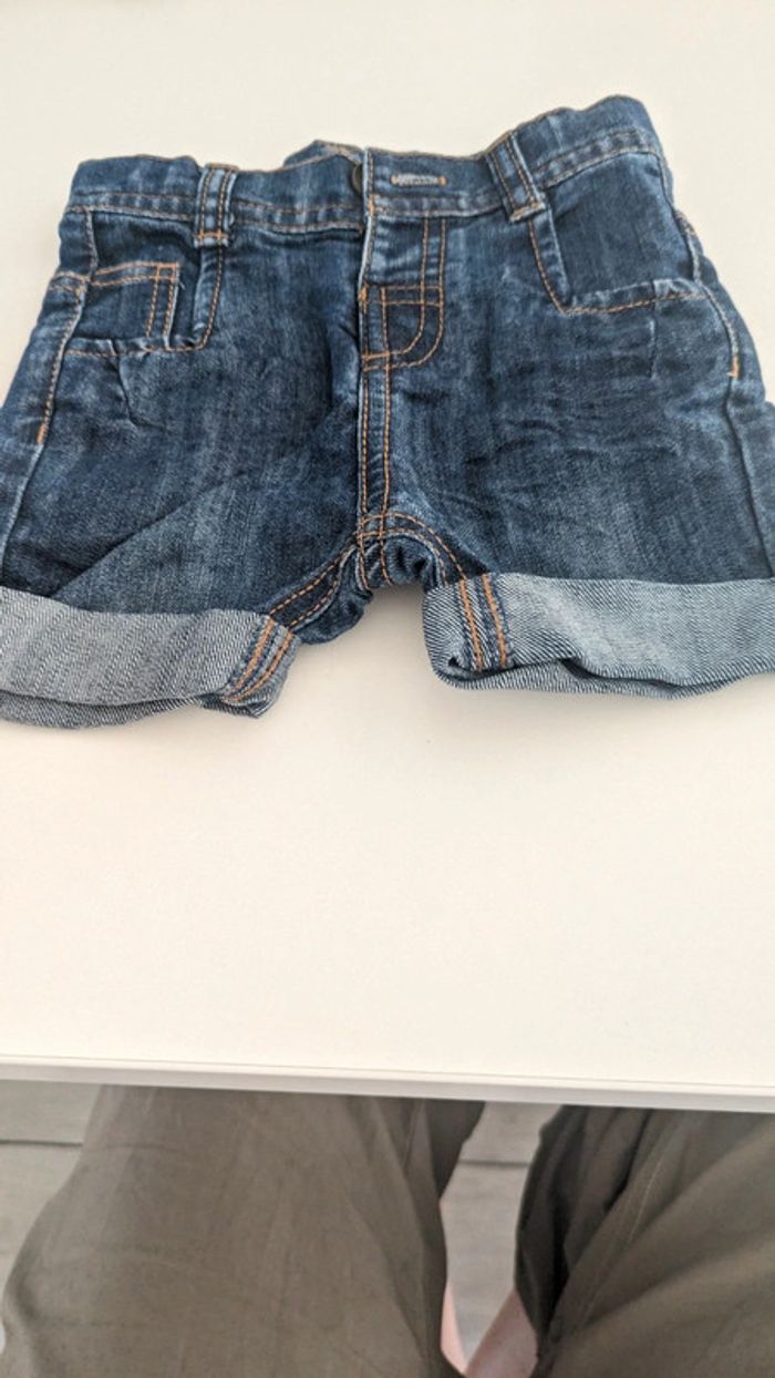 Lot short 6 mois - photo numéro 4