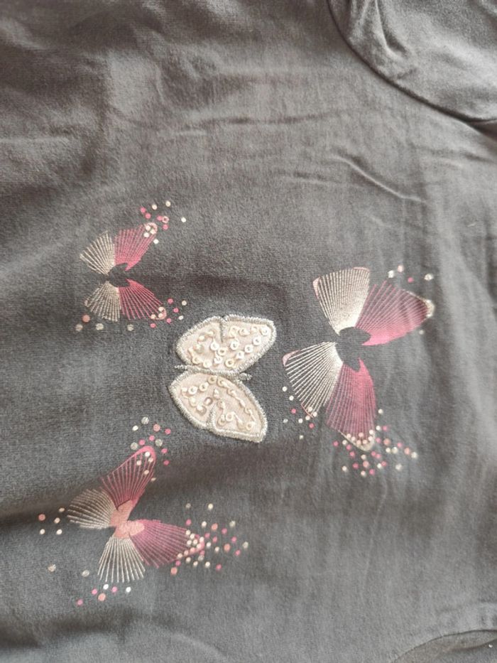 T shirt 6 ans - photo numéro 3