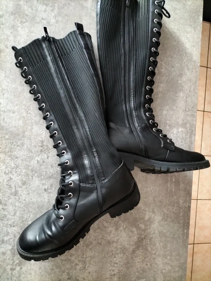 Bottes femme taille 40 Cache cache