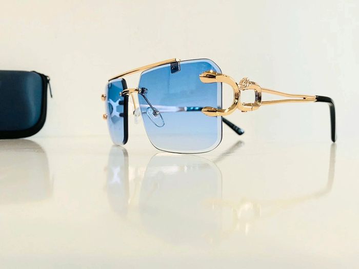 Lunette de soleil mixte dorée verres bleus dégradés uvprotection taille moyenne - photo numéro 3