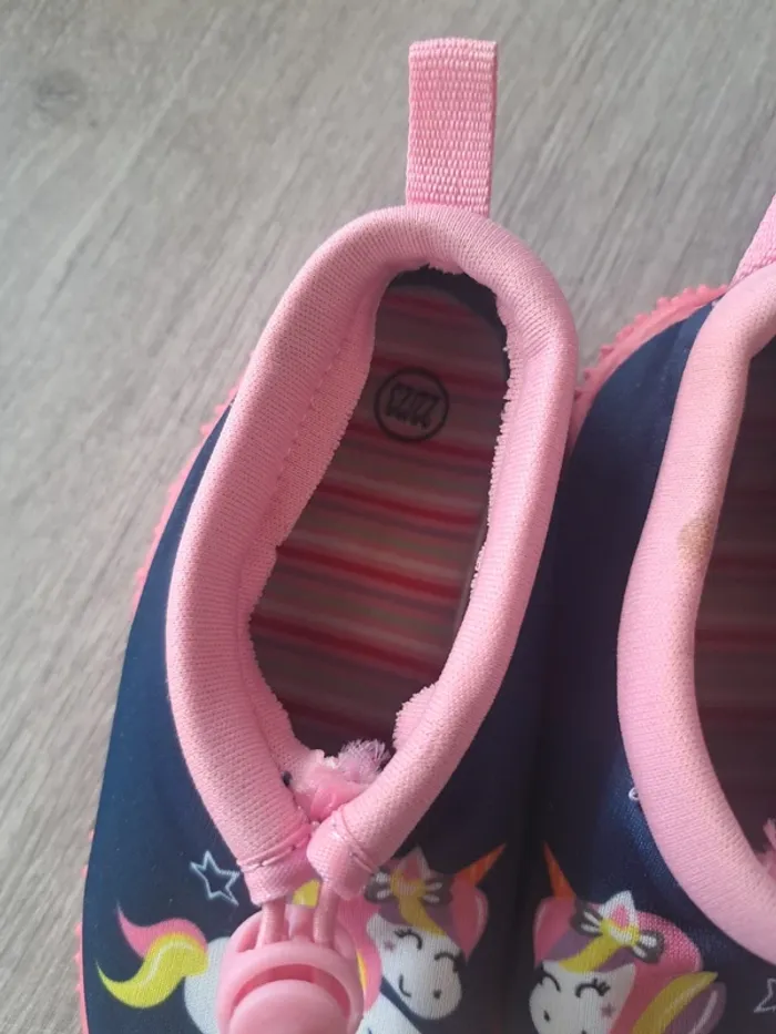 3 paires de chaussure fille taille 22/23 - photo numéro 3
