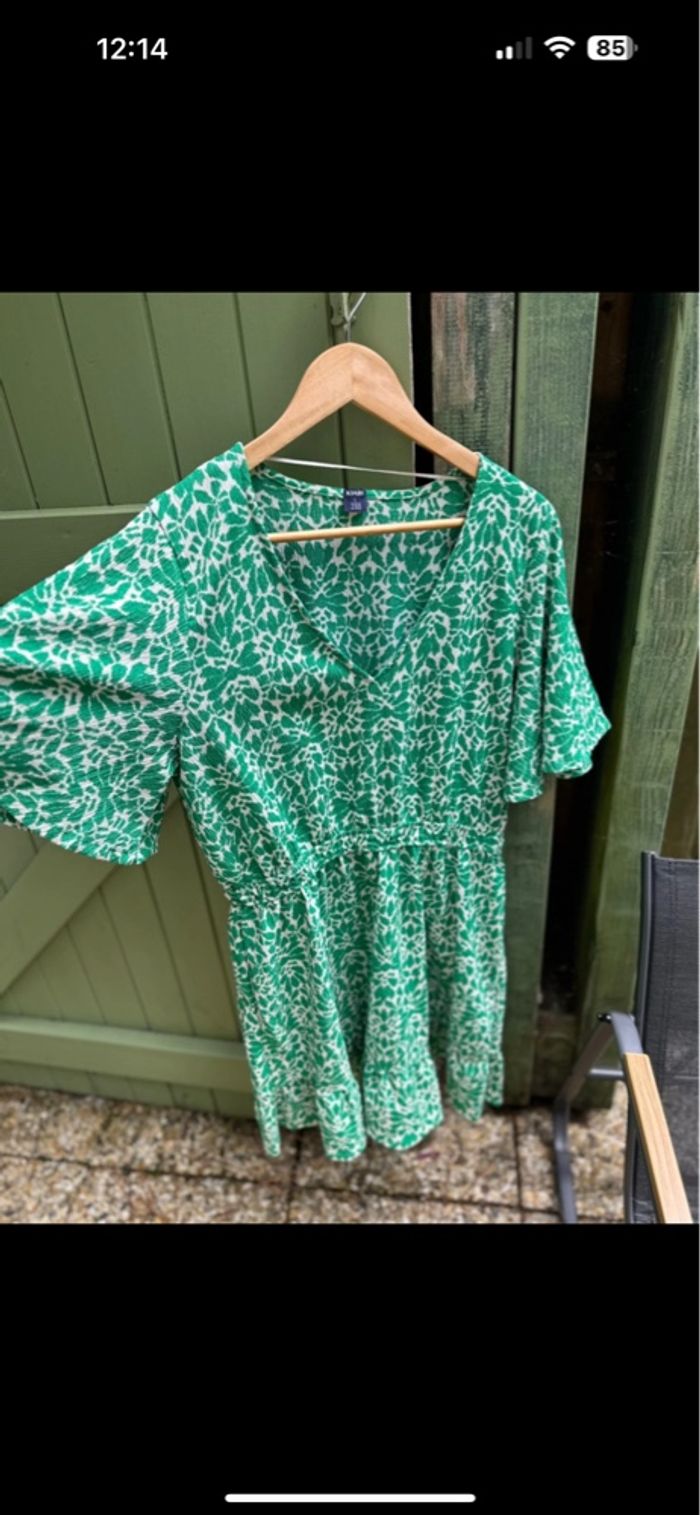Robe verte Kiabi - photo numéro 2