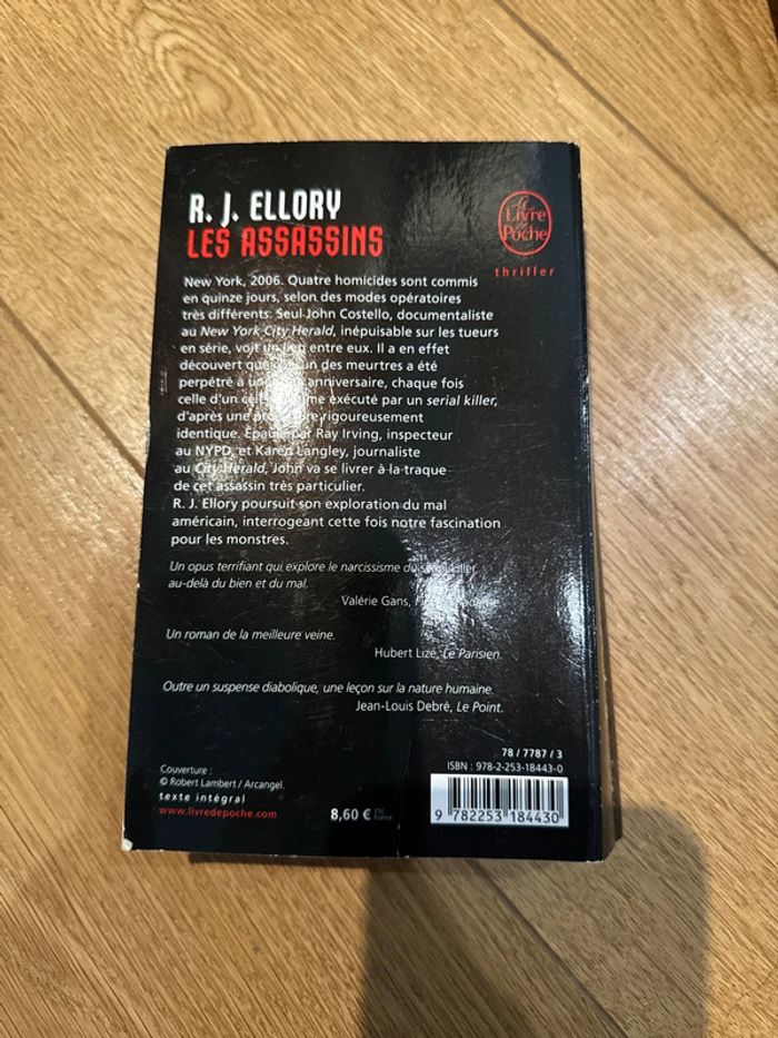 Livre les assassins - photo numéro 2