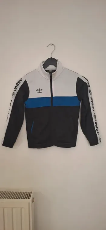 Veste Umbro Enfant  Style Sportif (Taille 126 EUR / 8 ans)