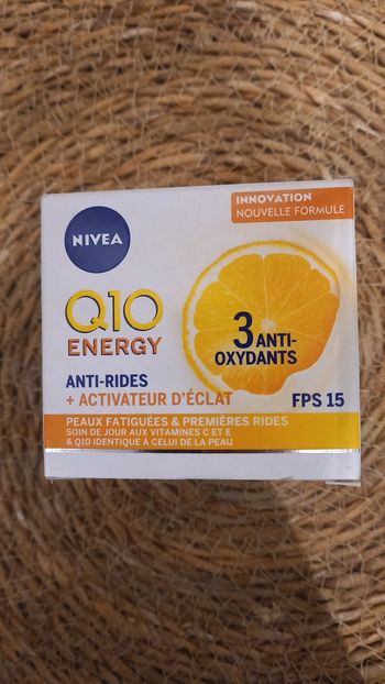 Nivea Q10 anti rides + activeur d'éclat neuf