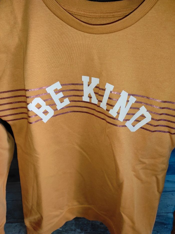 Sweat moutarde 11-12 ans - photo numéro 2