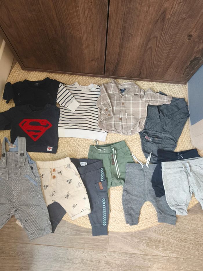 Lot vêtements 1 mois - photo numéro 2