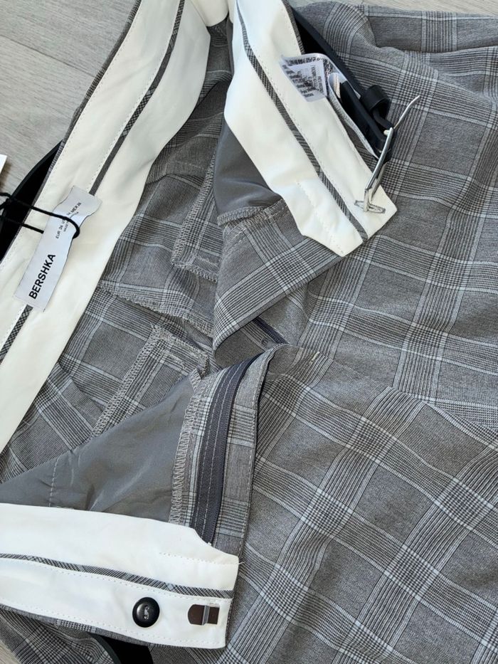 Pantalon gris Bershka avec ceinture S - photo numéro 4