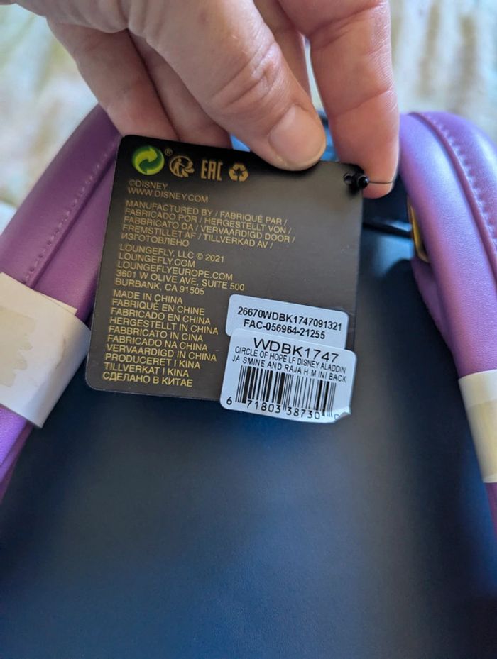 Sac Loungefly Jasmine & Rajah – Neuf, superbe modèle Disney - photo numéro 6