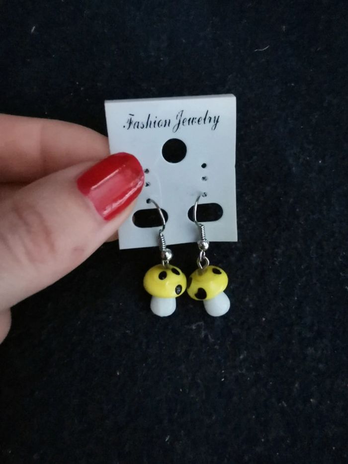 Boucles d'oreilles champignons