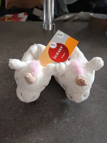 Chaussons licorne 15/16