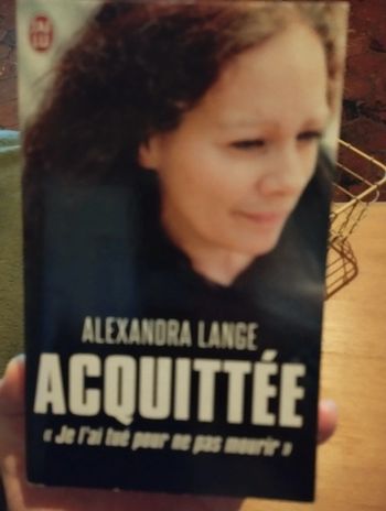 Livre d'Alexandra Lange "Acquittée"