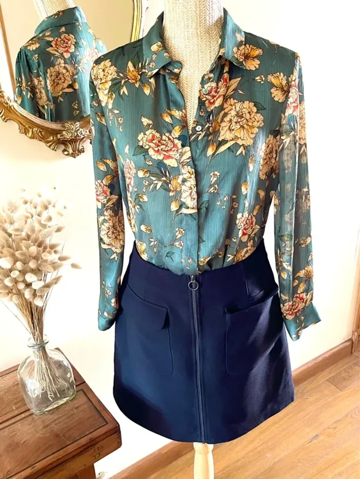 Sublime blouse chemise manche longue à boutonnage fluide motif floral Zara - photo numéro 11