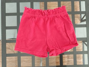 Short rouge