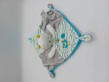 Doudou plat ours gris blanc vert bleu MOTS D’ENFANTS LECLERC rayures patte TTBE